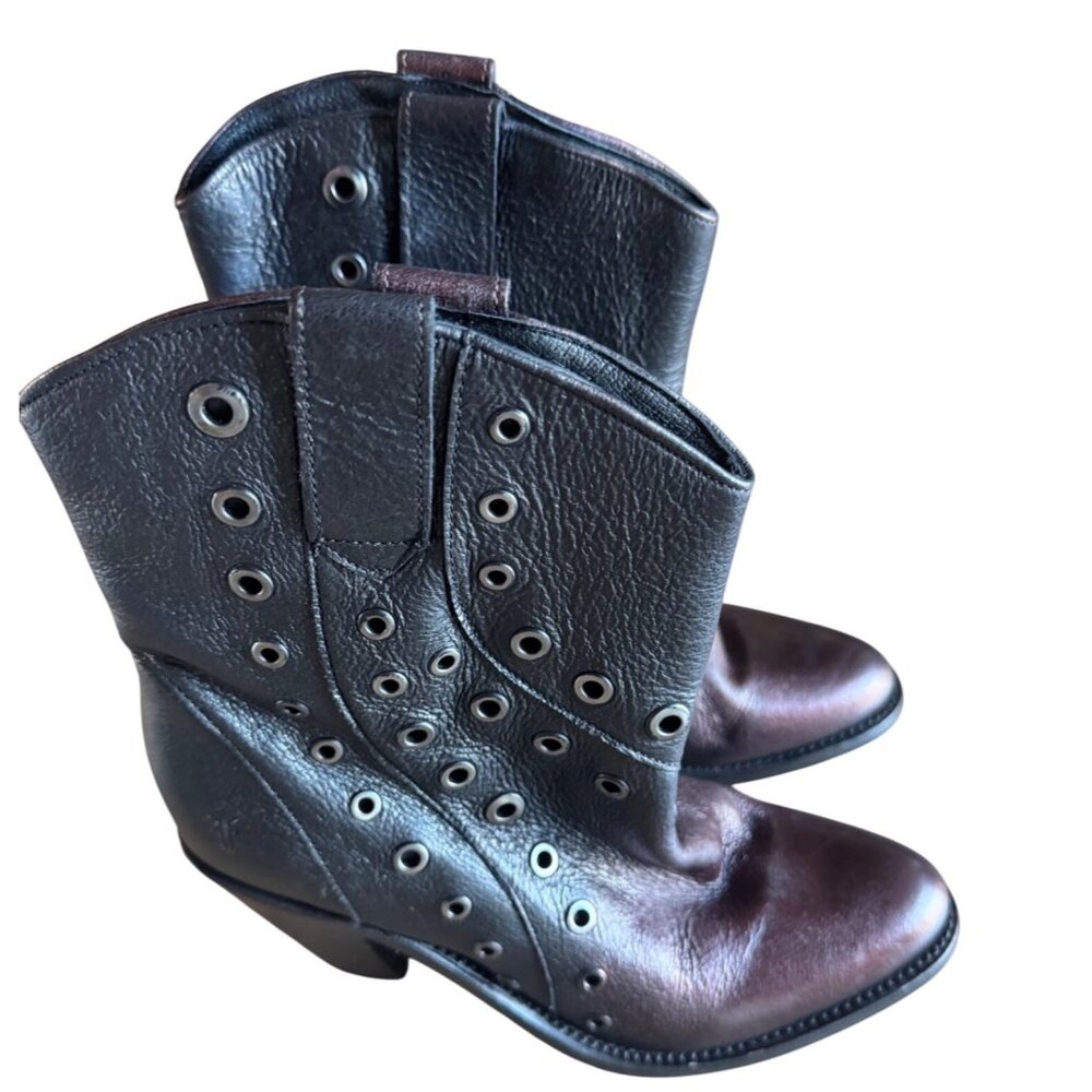 Frye Mustang Grommet Short Ankle Boots 7.5 Burgundy Ombre Leather Western Boots - Picture 5 of 14